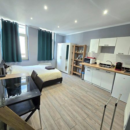 Appartement Hypercentre 301 +Wifi+Independant+ Cuisine Toilette Salle De Bain Privative Valenciennes Buitenkant foto